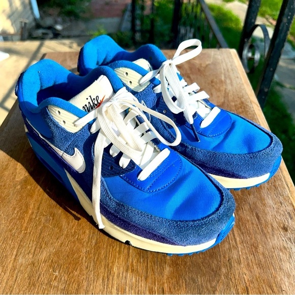 Nike Air Max 90 SE 2 GS Size 7Y Signal Blue Royal DB4179-400 - Picture 1 of 11